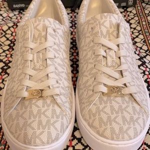 Michael Kors vanilla tennis shoes. Size 6.5